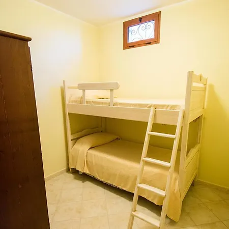 Relaxing Le Residenze Del Maria Rosaria 1 Bedroom House Sleeps 5 Appartement *